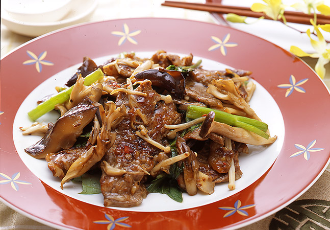 牛肉ときのこ炒め