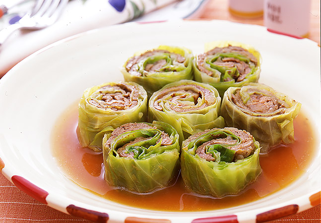 牛肉とキャベツのロール煮