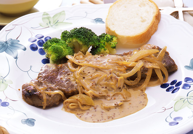 牛肉のマスタードソース