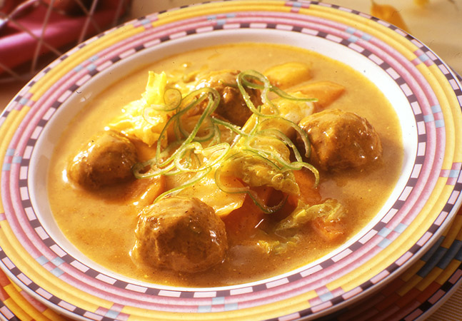 肉団子のカレーココナッツ煮