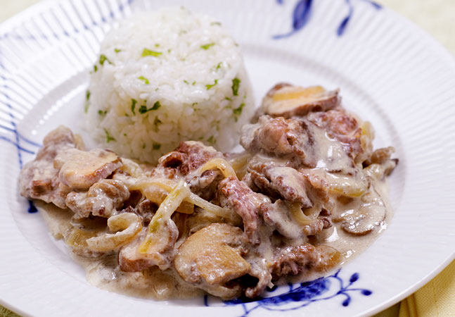 ビーフ・ストロガノフ