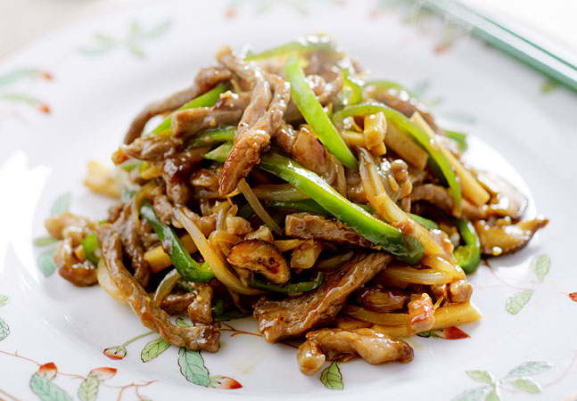 チンジャオニュールースー 青椒牛肉絲