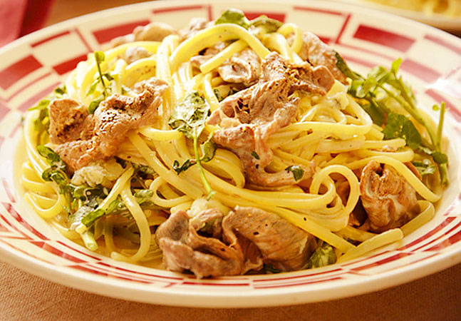 牛肉とゴルゴンゾーラの濃厚クリームパスタ